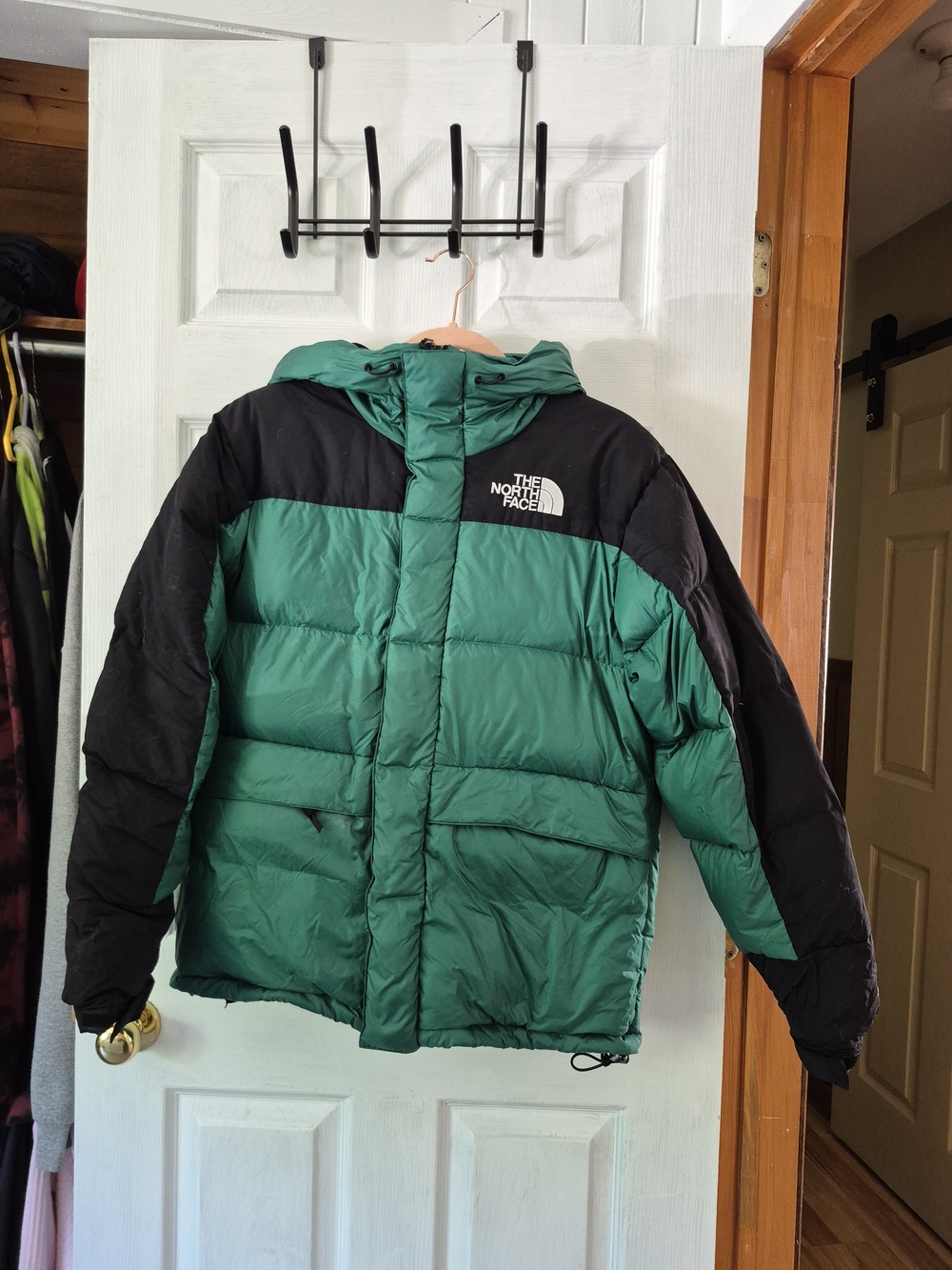 The North Face Men’s Green and Black Insulated Puffer Jacket